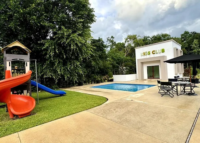 Apartment Luxury Oasis Pools, Rooftop & Paddle, Tennis *